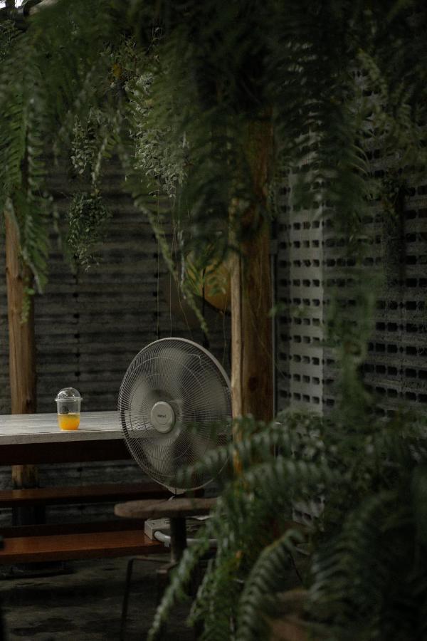 Baannokhook Home&Cafe Surat Thani Esterno foto