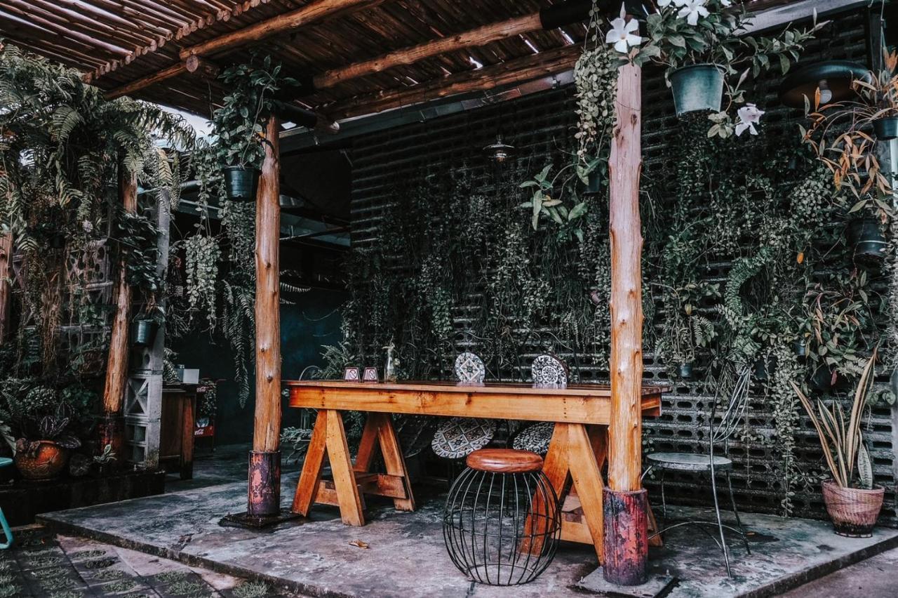 Baannokhook Home&Cafe Surat Thani Esterno foto