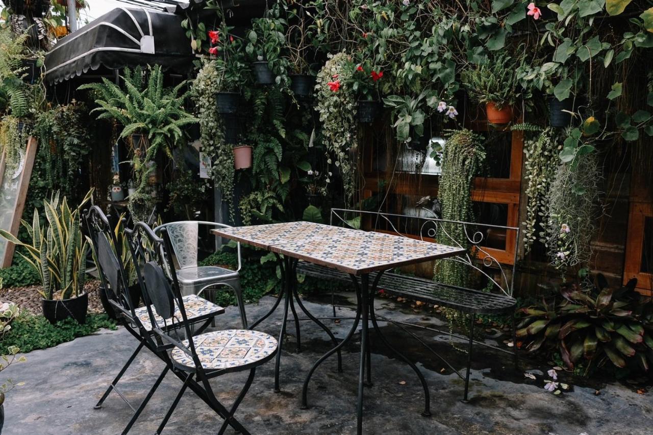 Baannokhook Home&Cafe Surat Thani Esterno foto