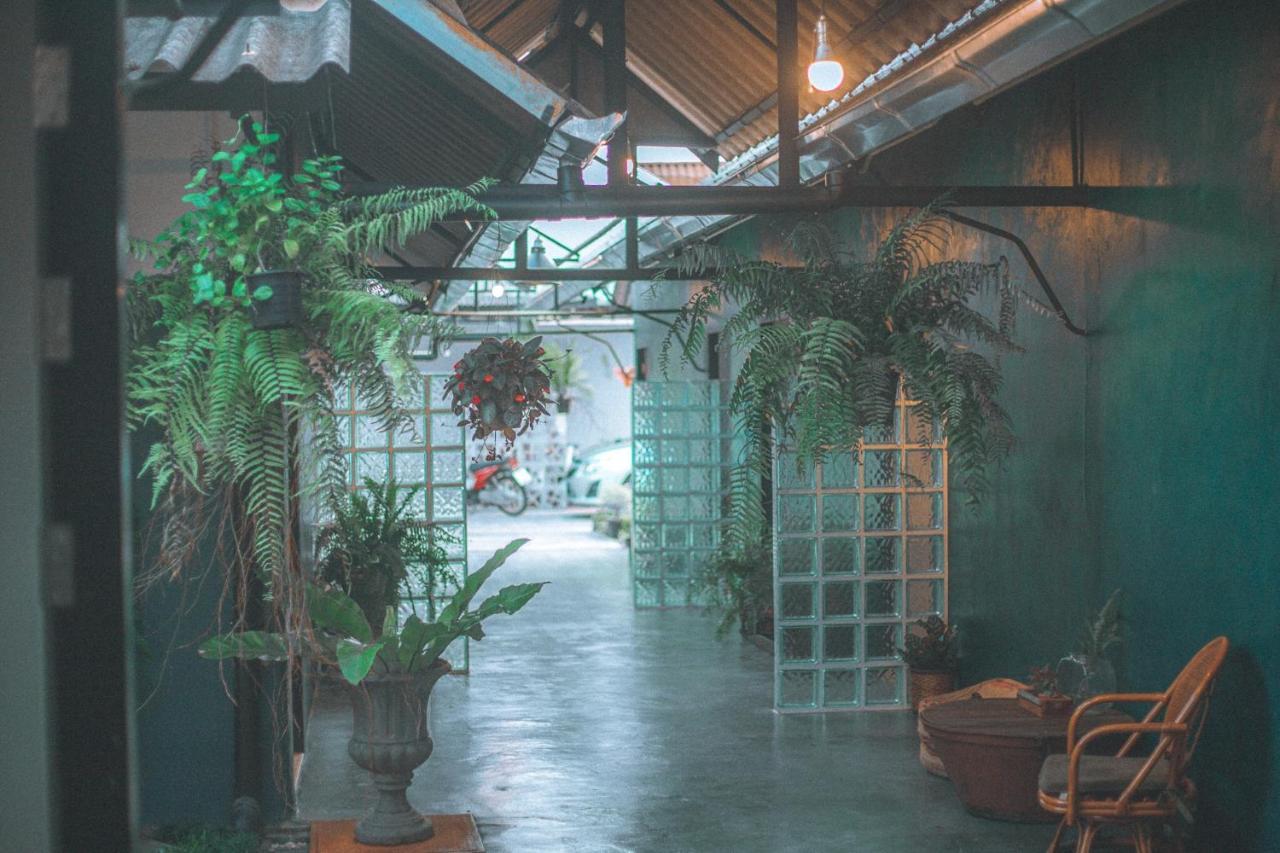 Baannokhook Home&Cafe Surat Thani Esterno foto