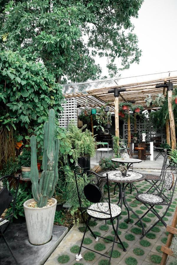 Baannokhook Home&Cafe Surat Thani Esterno foto