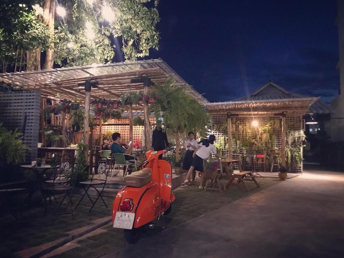 Baannokhook Home&Cafe Surat Thani Esterno foto